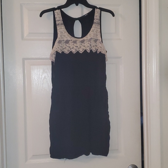 Black mini dress - Picture 1 of 2